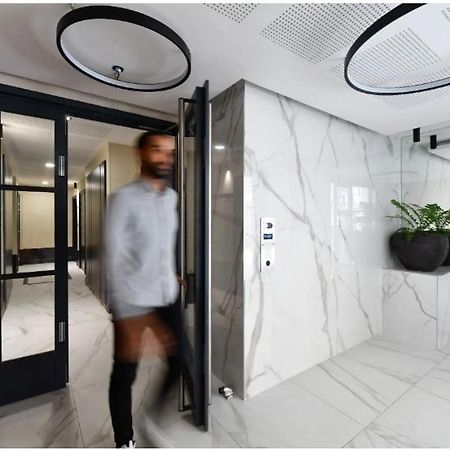 Studio Neuf Paris La Defense Metro 15 Rueil - Suresnes - Mont Valerien 외부 사진