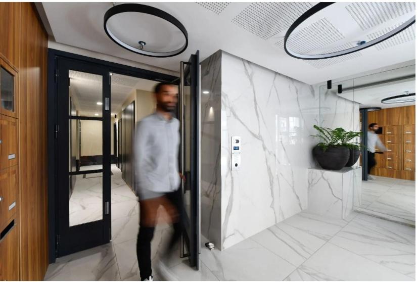 Studio Neuf Paris La Defense Metro 15 Rueil - Suresnes - Mont Valerien 외부 사진